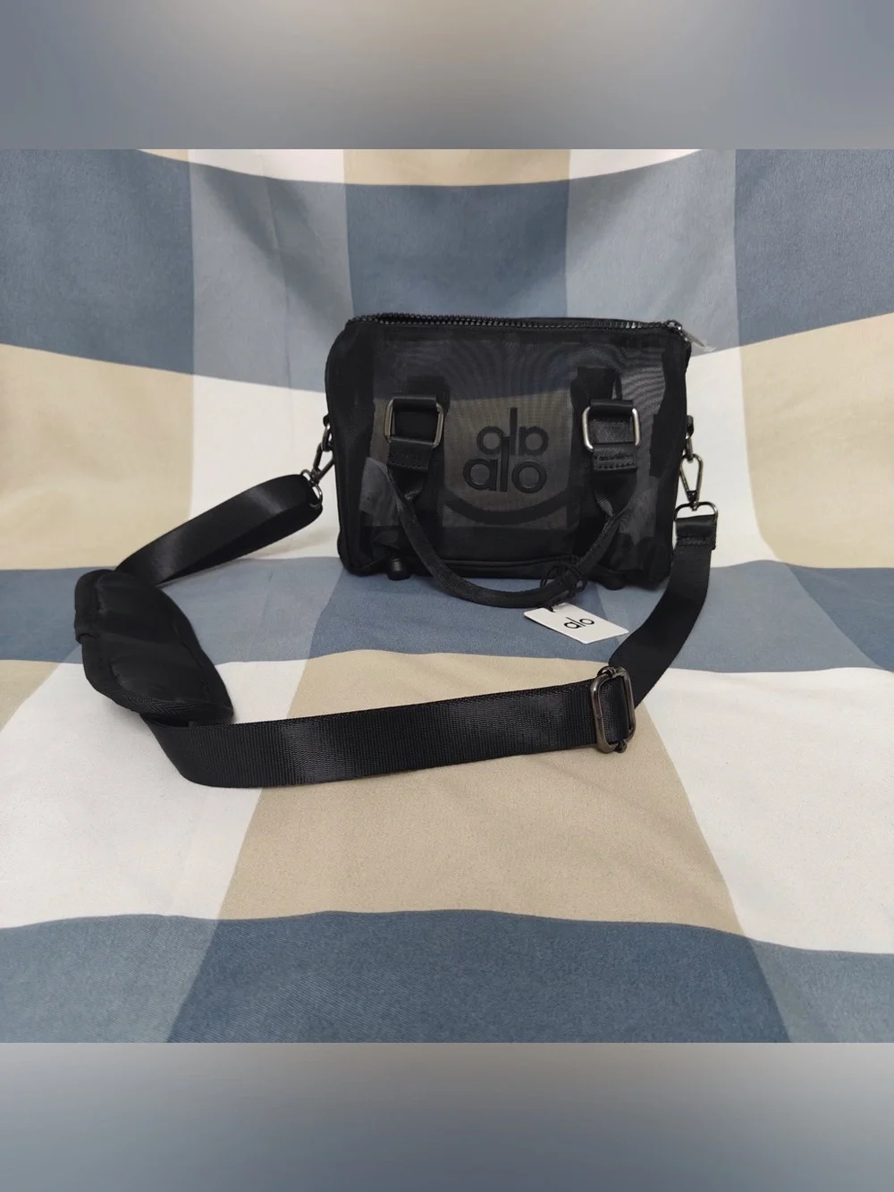 😍ALO Yoga Black Compact Mesh Crossbody Satchel with Adjustable Strap